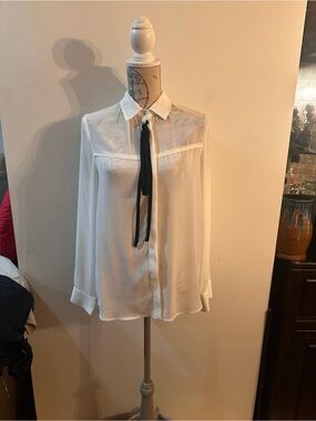 Les Petites Paris White Button Down Shirt with Black Tie